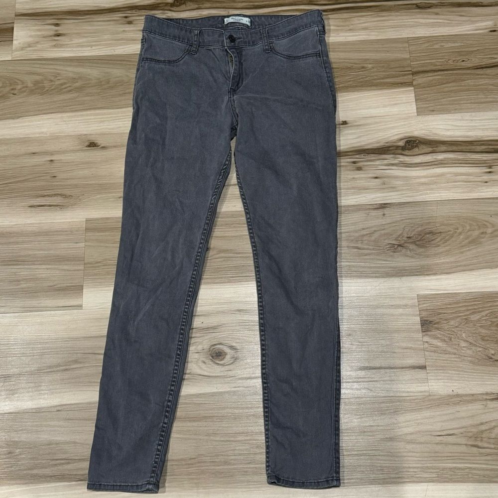 Abercrombie and Fitch Grey Skinny Jeans Women’s 6/28